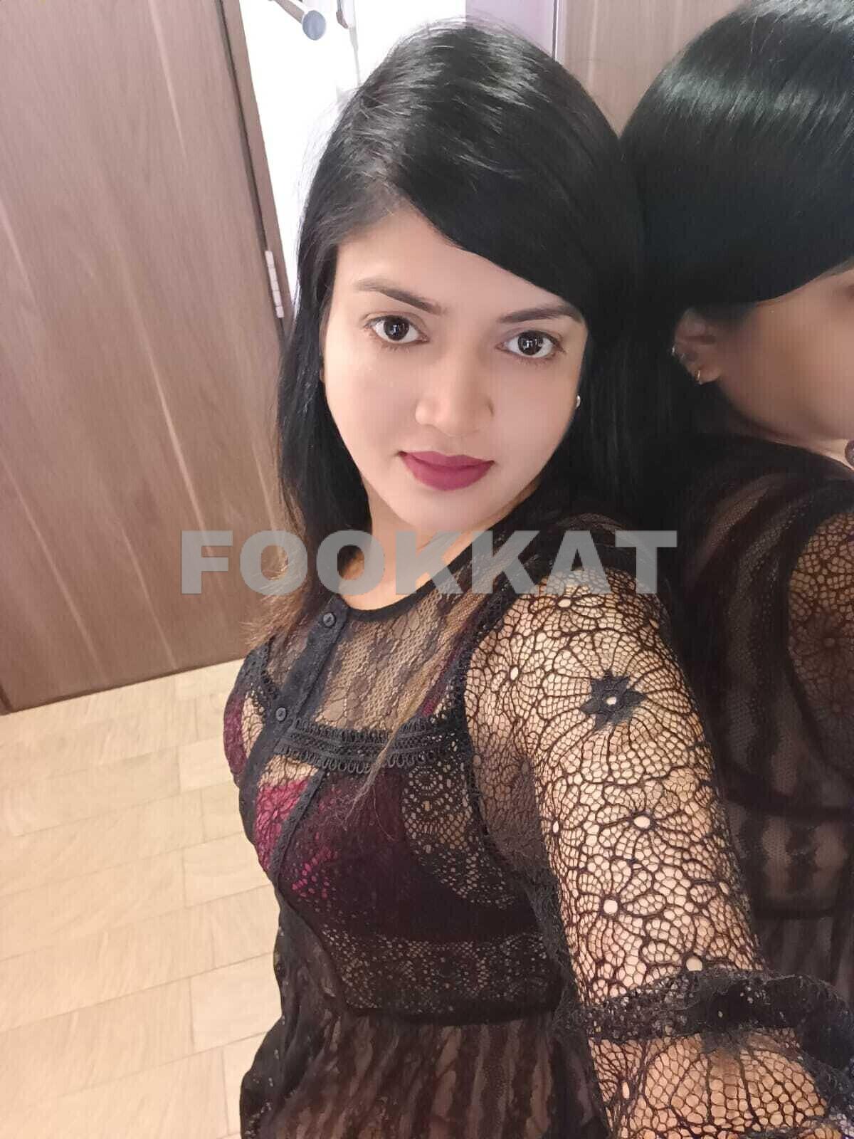 Shaking Your Body With A Real Attraction Call Girl In Chanakyapuri