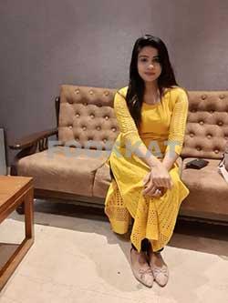 DELHI (Seema) LOW-RATE 9958018831 Sex And Call Girl Service Available